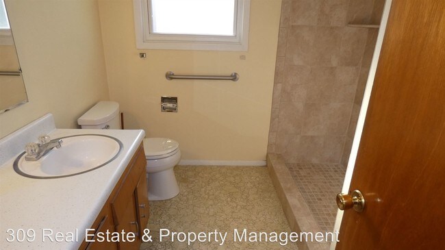 Foto del edificio - 3 br, 1.5 bath House - 2204 W Westport Rd