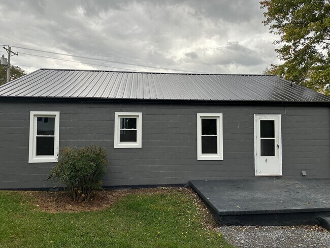 220 Lake St Greeneville TN 37743 House Rental in Greeneville TN