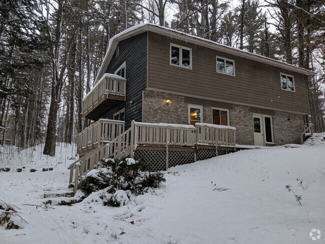 Building Photo - 22694 Pinewood Rd
