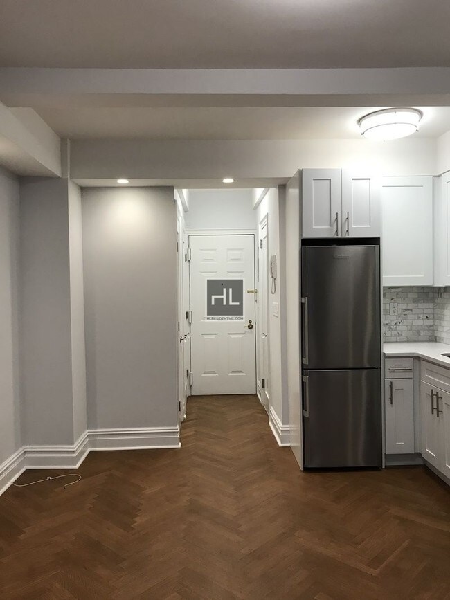 Foto del edificio - 134 W 58th St