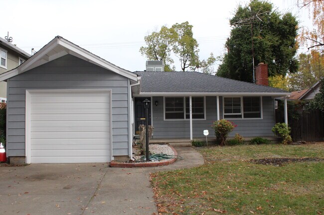 Building Photo - 5341 Moddison Ave