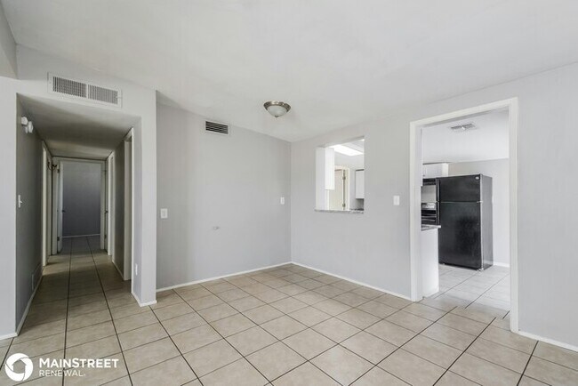 Building Photo - 1302 S Beverly Ave, Tucson, AZ 85711