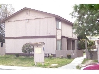 Primary Photo - 201 W Ash St