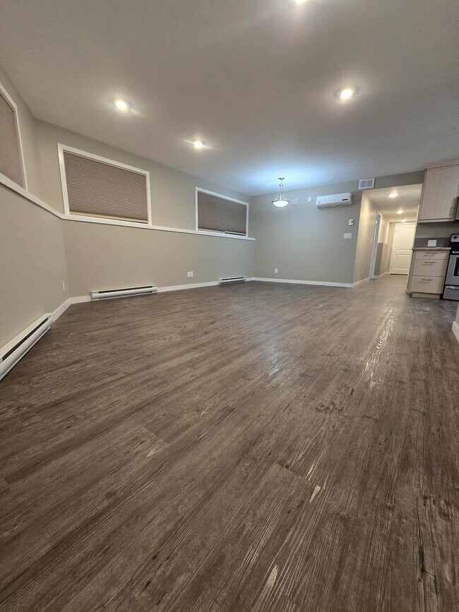 Photo du bâtiment - 909 Rte 52