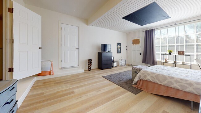 Foto del edificio - 5449 Dorothy Dr