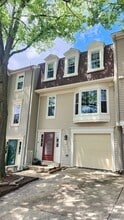 Building Photo - 35 S Floyd St