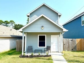 Building Photo - 16686 E Hammon