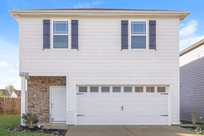 Building Photo - 2228 Lismore Dr