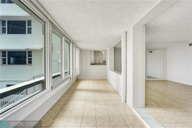 Building Photo - 3600 Galt Ocean Dr