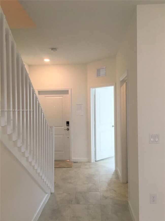 Foto del edificio - 3 bedroom in North Miami Beach FL 33179