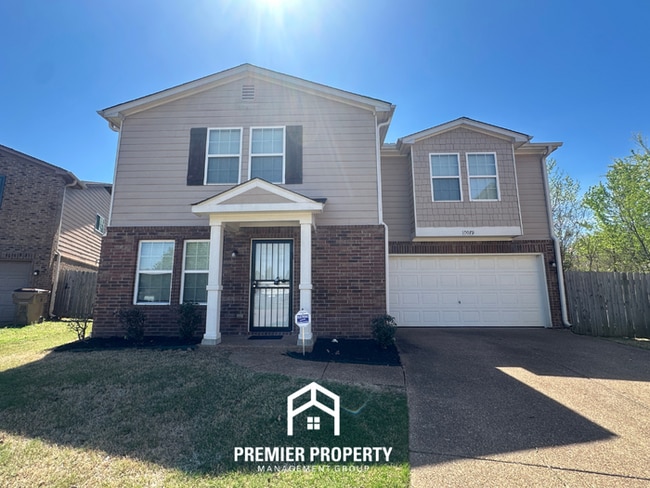 Modern 2-Story 3BR/2.5BA Cordova Home | Hardwood Floors & 2-Car Garage - Modern 2-Story 3BR/2.5BA Cordova Home | Hardwood Floors & 2-Car Garage