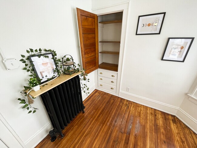 Foto del edificio - 3721 Cottage Grove Ave