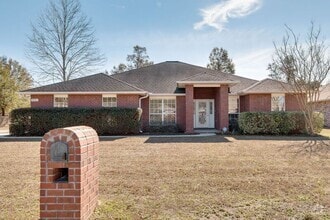 Building Photo - 5851 Chi Chi Cir