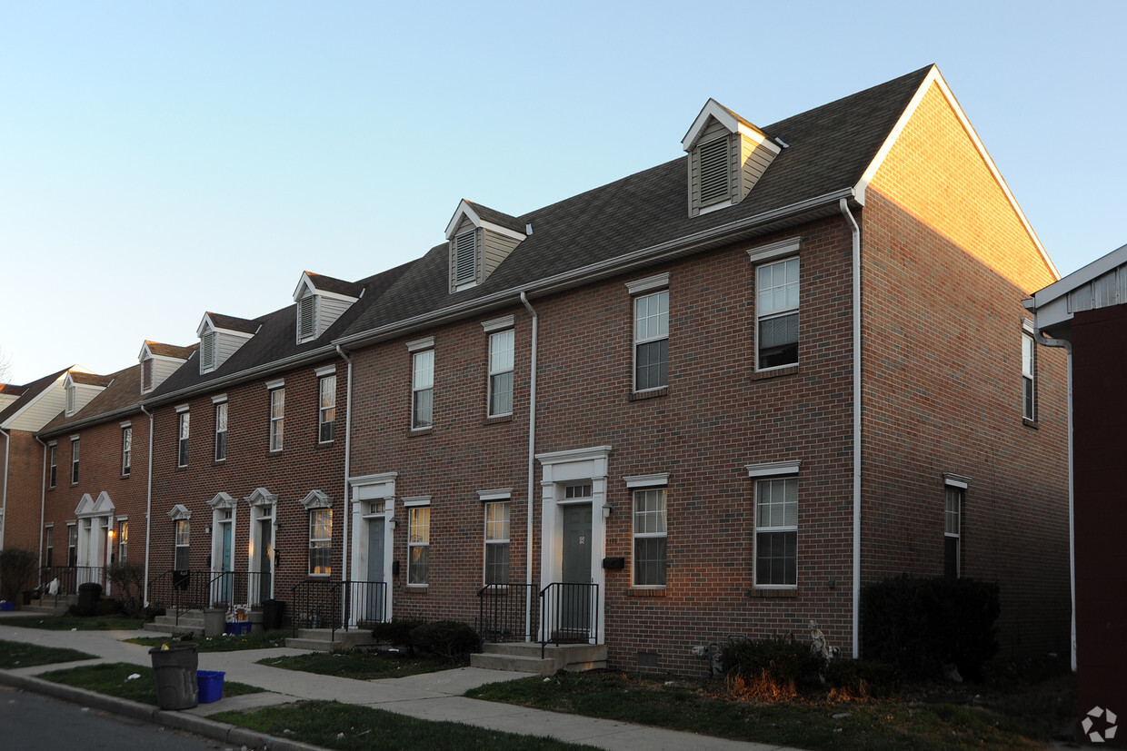 Primary Photo - Allison Hill Townhomes