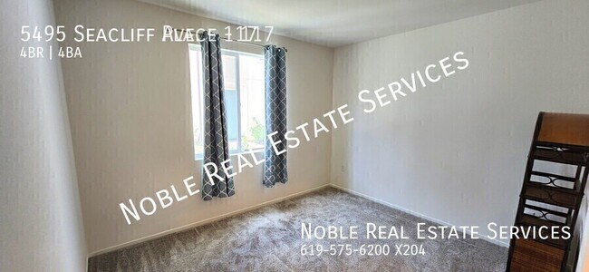 Foto del edificio - 5495 Seacliff Pl