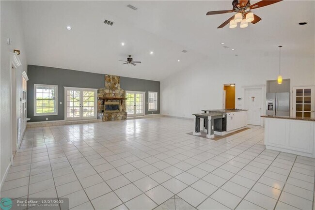Building Photo - 10690 Barn Rd