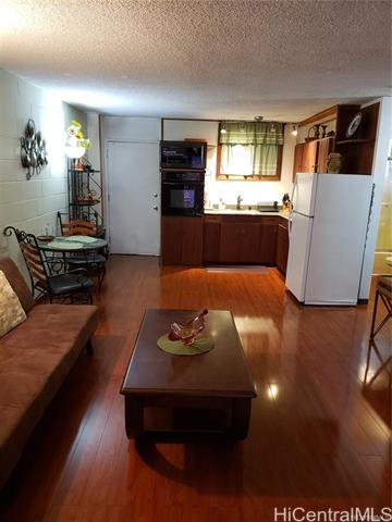 Primary Photo - 2412 Koa Ave