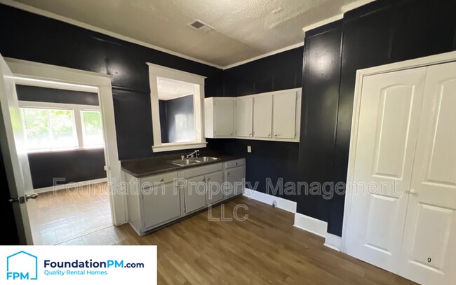 Foto del edificio - 674 Hillcrest St