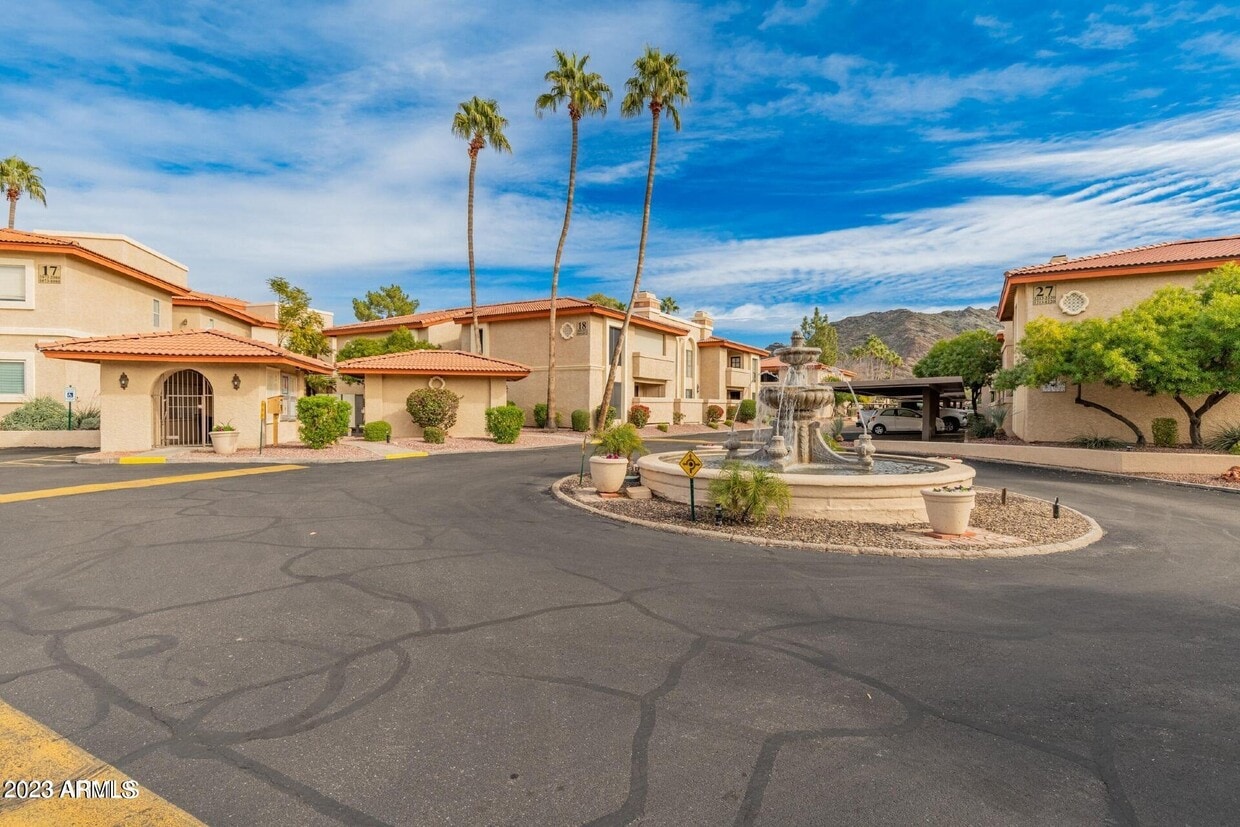 10410 Cave Creek Rd Unit 2128, Phoenix, AZ 85020 Room for Rent in