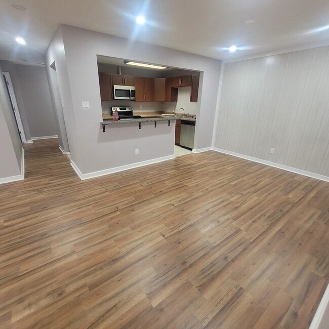 Foto del edificio - 803 Garden Cir