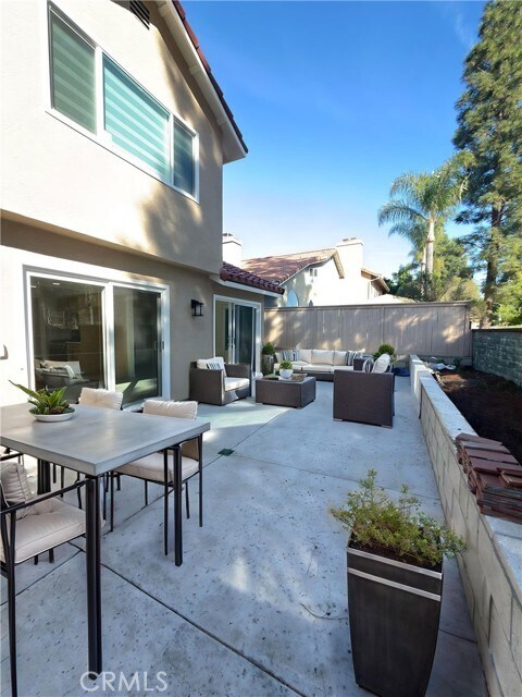 Building Photo - 25032 Sanoria St