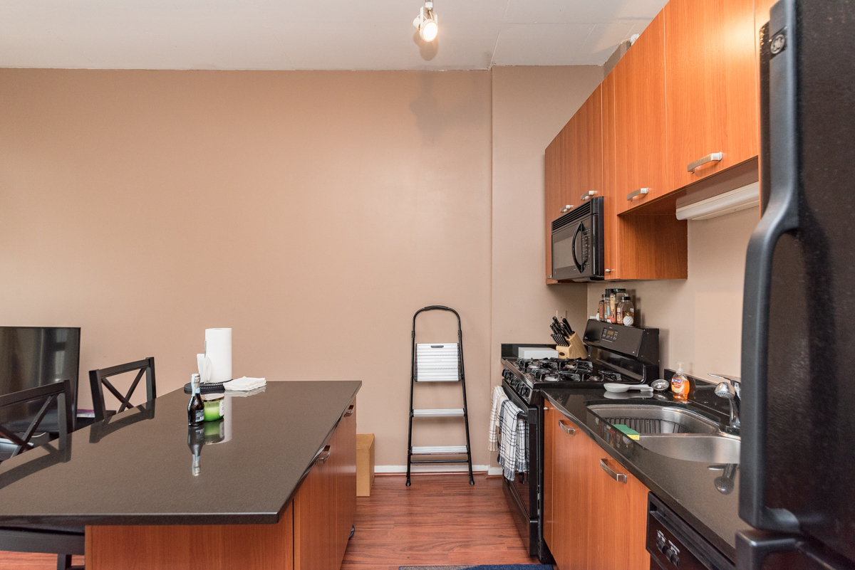 Primary Photo - 212 E Cullerton St