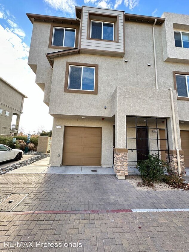 3 br, 2.5 bath House 3149 Sterling Ridge... House Rental in Sparks