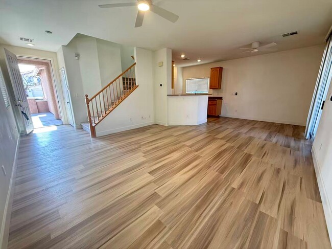 Building Photo - GORGEOUS 2-STORY HOME IN THE VISTAS