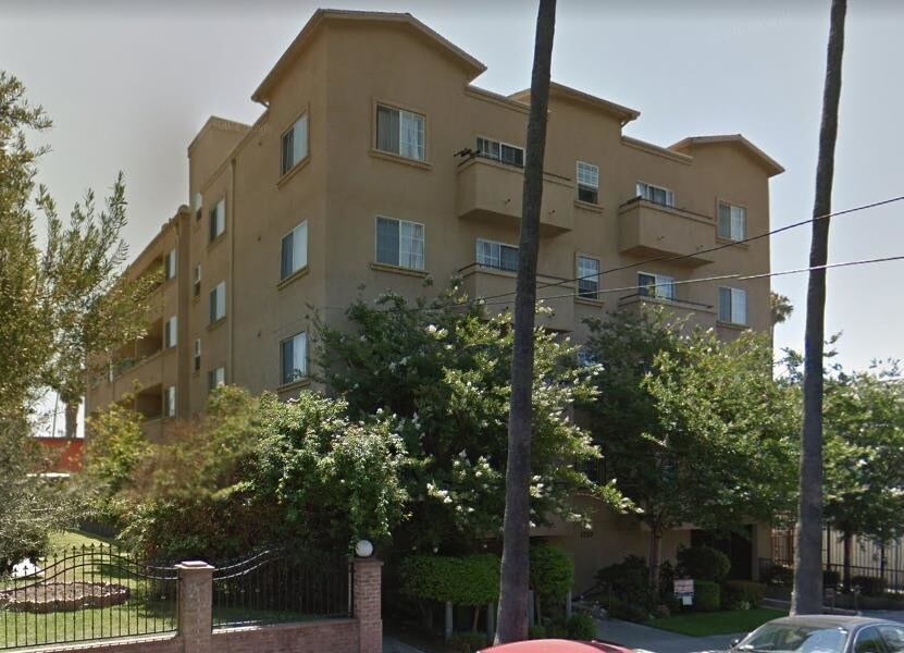 Primary Photo - 1720 Taft Ave