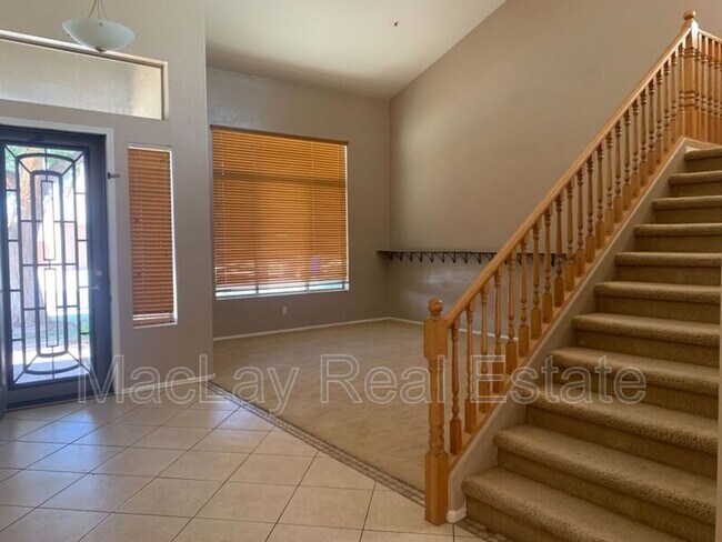 Foto del edificio - 3722 E Kimball Rd