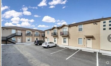 Building Photo - 512 Center Way