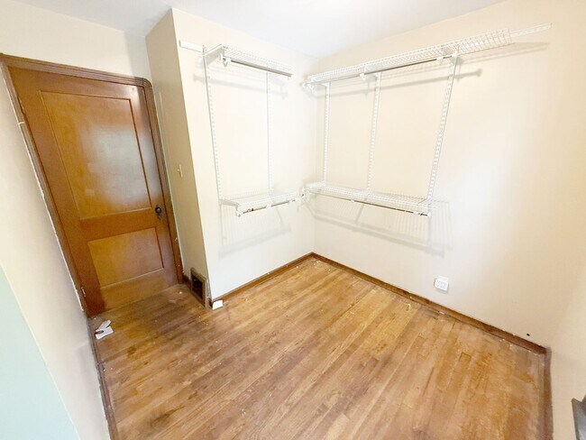 Foto del edificio - 3 BED 2 BATH BEAUTIFUL SINGLE FAMILY HOME