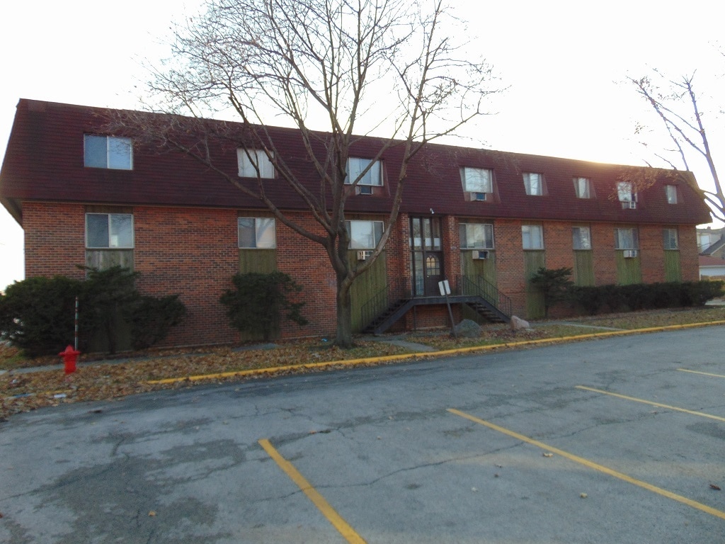 Primary Photo - 1501 Harlem Ave