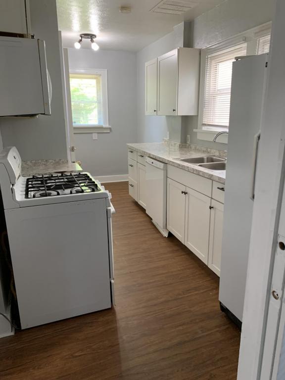 Building Photo - 422 Stanton