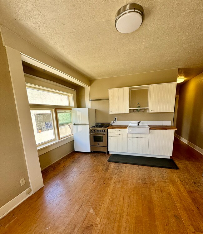 Foto del edificio - 1120 Finnegan Way
