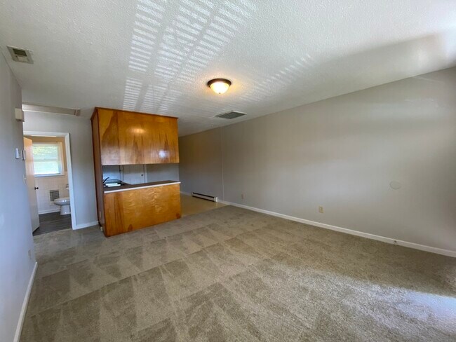 Foto del edificio - 2132 Brookneal Dr