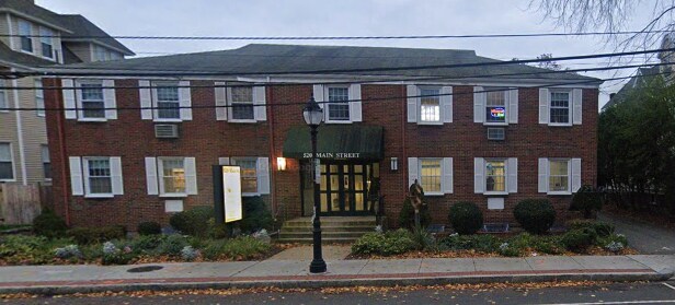 Building Photo - 520 Main St