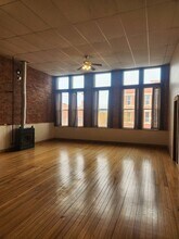 Building Photo - 108 E Main St
