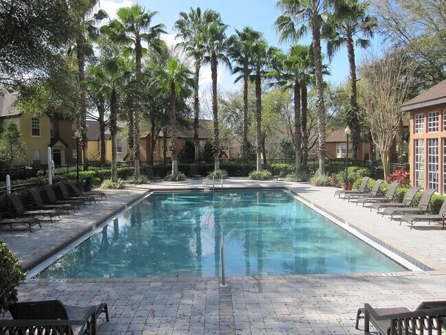 Foto del edificio - Spacious 2-Bedroom Loft Condo in Gated Azu...