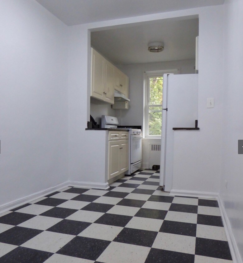 Foto principal - 91-33 84th St