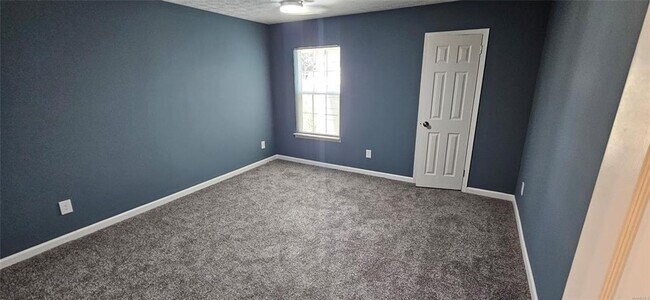 Building Photo - Spacious 3BR/2BA Home In Montgomery, AL