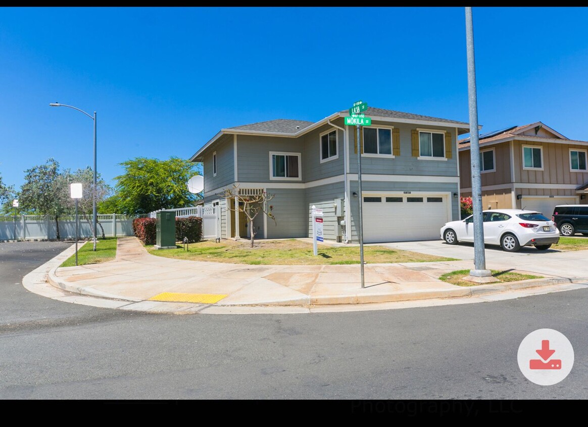 Primary Photo - Beautiful spacious 4-bedroom, 2.5-bath hom...