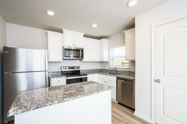 Foto del edificio - 10453 Sweetwater Creek Dr