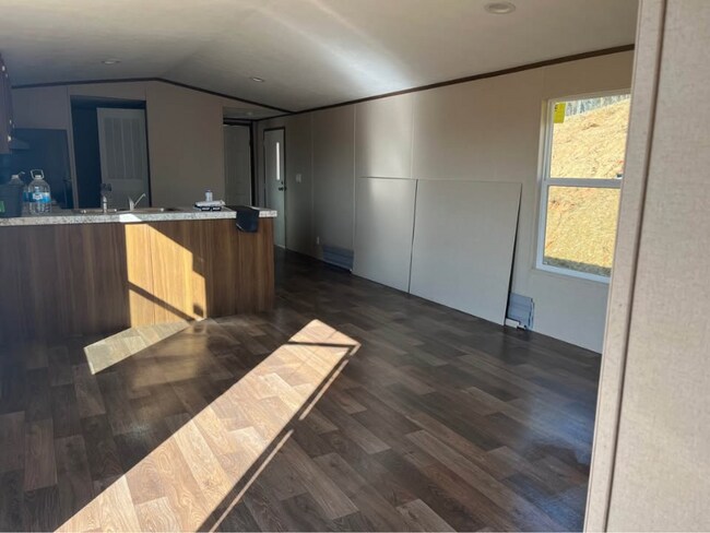 Foto del edificio - 221 Brookstone Vista Ln