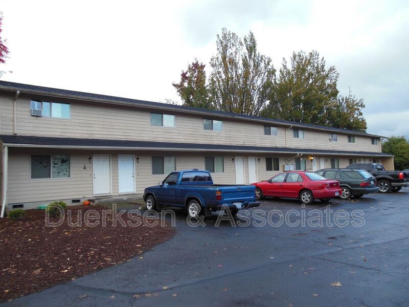 Primary Photo - 1465 NW Division St