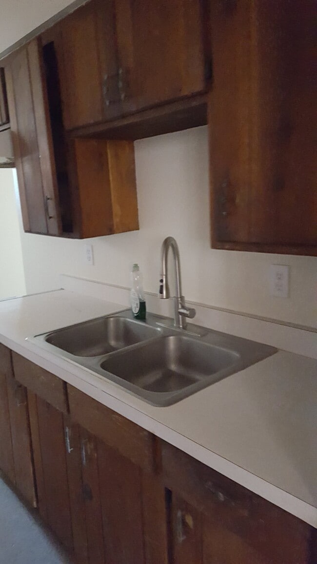 Foto del edificio - 2107 N Edison Terrace