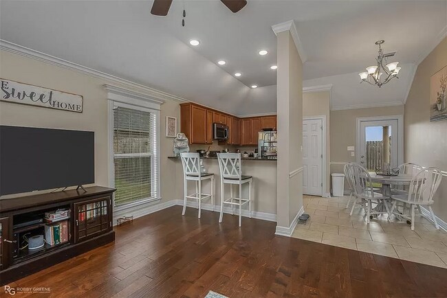 Building Photo - 102 Grand Cane Ct