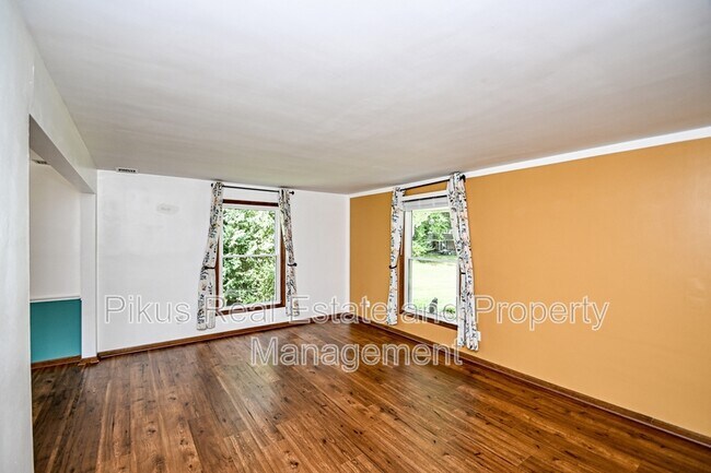 Foto del edificio - 1280 Linwood Ave SW