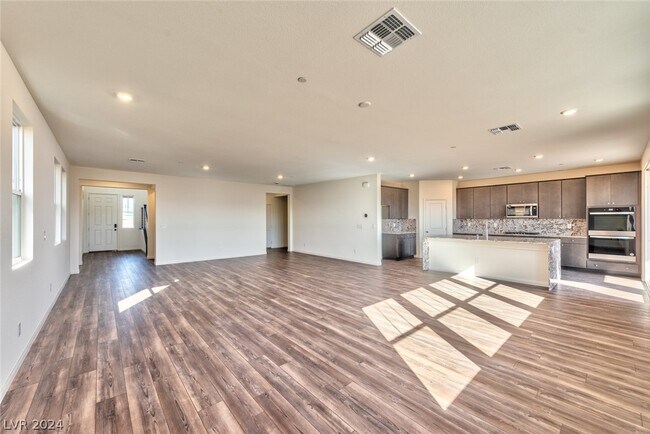Building Photo - 2825 Gallarate Dr