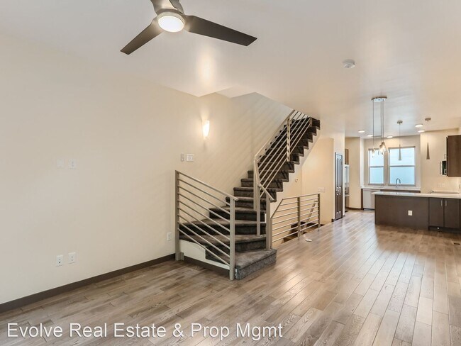 Building Photo - 2 br, 2.5 bath House - 385 22nd St #5